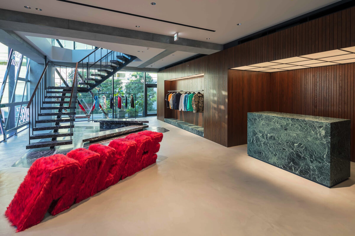 palace skateboards tokyo