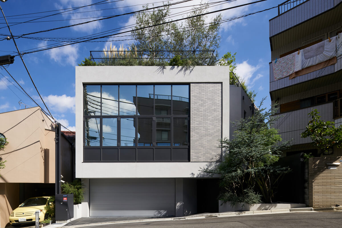 HOUSE IN SHIROKANE